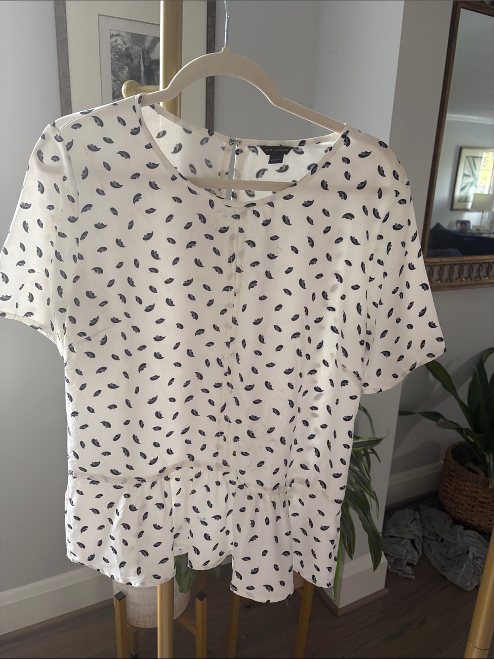 Ann Taylor White Short-Sleeve Peplum Blouse with Black Leaf Print
